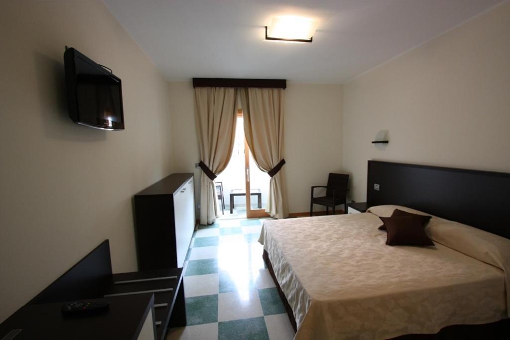 Hotel Bagni Arcobaleno Deiva Marina Zimmer foto